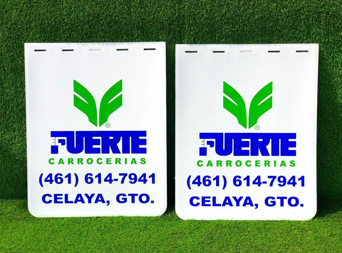 Loderas blancas de fábrica de carrocerías con logotipo verde, teléfono y ciudad
